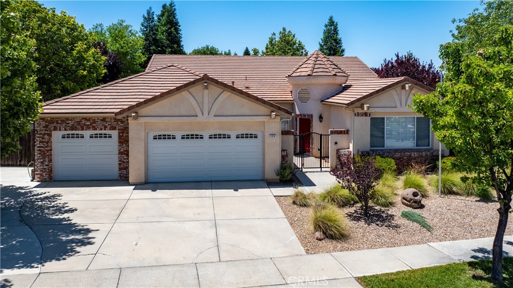 Immaculate single-level home located in the desirable Montebello Oaks development in the heart of Paso Robles wine country. Tucked away on a quiet cul-de-sac, this well-maintained 4-bedroom, 3-bathroom home offers approximately 2,600 sq ft of thoughtfully designed living space. The open-concept kitchen flows seamlessly into the family room and dining area, making it ideal for everyday living and entertaining. Built in 2005, the home is well insulated for year-round comfort and filled with natural light throughout. The private backyard offers a peaceful retreat, while the 3-car garage provides ample storage. Enjoy the benefits of a walkable location with nearby parks and trails. A rare opportunity to own a quality home in a tranquil and sought-after neighborhood.