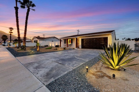 Photo of 492 W Sunview AVE, Palm Springs, CA 92262 (MLS # SB26227062)