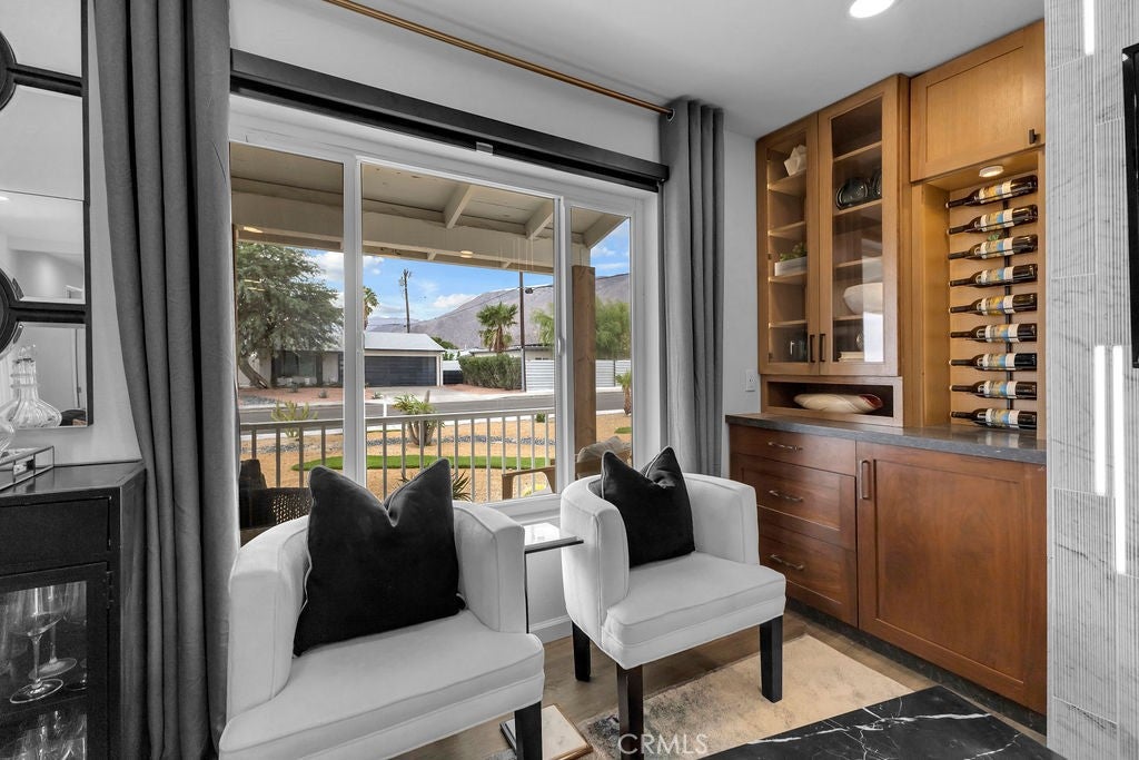 492 W Sunview