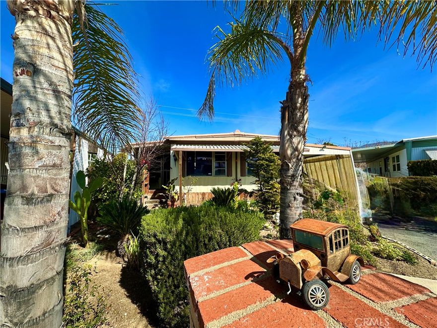 Charming Double-Wide in 55+ Linda Vista Park!
Don’t miss this 2-bed, 2-bath home with a cozy fireplace and lush private garden—perfect for relaxing or entertaining! Located in the peaceful Linda Vista 55+ community with low rent-controlled land lease of just $575/month!
* Buyer must have 3x space rent income & 690+ credit score to qualify with park.
Opportunities like this are rare—schedule your private tour today!