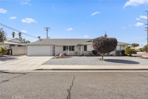 Photo of 28984 E Worcester RD, Sun City, CA 92586 (MLS # OC26196201)