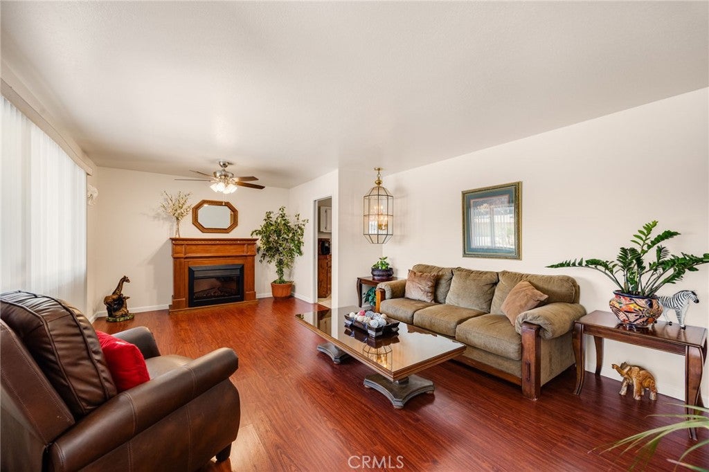 28984 E Worcester