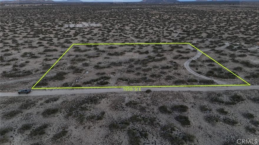 APN: 3030-005-051 Coordinates: 34.567111, -117.781861 2.55 Acres for sale in LA County. This lot is located on 195th St E and E Ave R8 in Palmdale, CA. Zoning is LCA22, zoned for agriculture per county records.