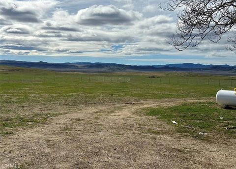 Tiny photo for 14355 Bella RD, Santa Margarita, CA 93453 (MLS # MB26099130)