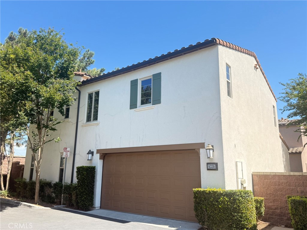 It located in the desirable Preserve Community in the city of Chino! This stunning four-bedroom, three-bathroom residence, is centrally located with easy access to shopping, schools and freeway access! this home offers a perfect blend of comfort and style. The inviting layout features a convenient downstairs full bedroom and bath, ideal for guests or multi-generational living. Pet Welcome subject to limit breed!