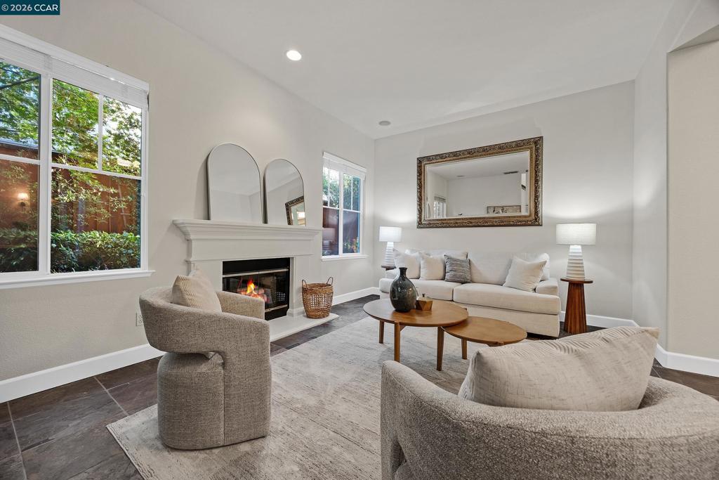 17 Pinewood Pl