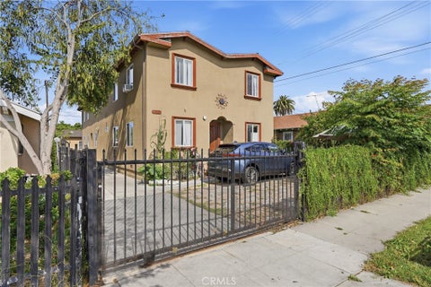 Photo of 5017 Halldale Avenue #2, Los Angeles, CA 90062 (MLS # DW26105733)