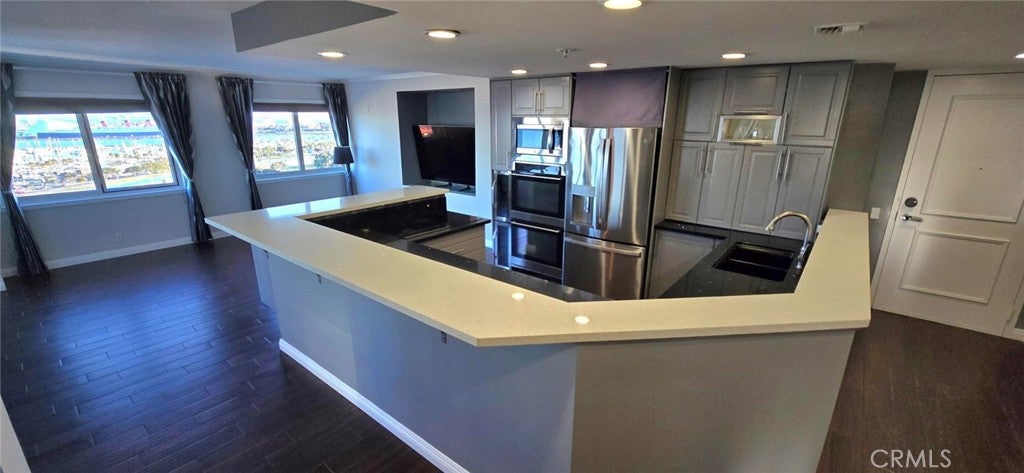 Photo of 525 E Seaside Way #1509, Long Beach, CA 90802 (MLS # DW26082441)