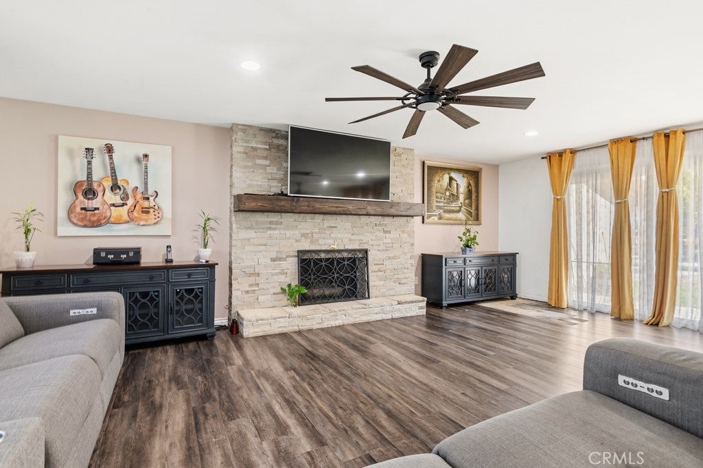 1768 E Ralston