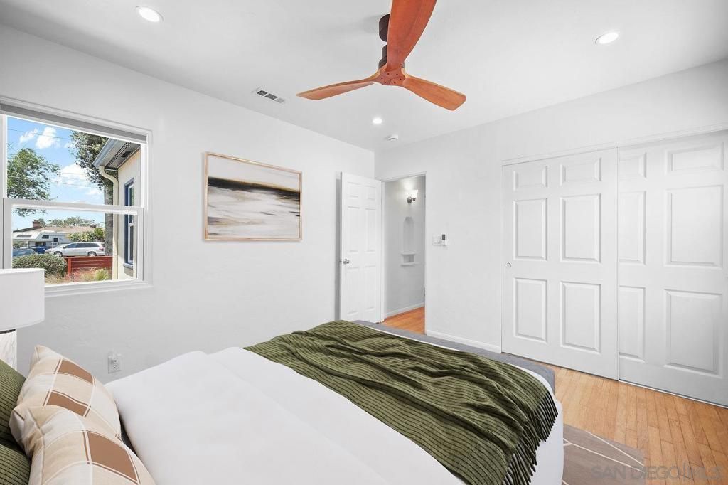 listing image 130721917350229538333