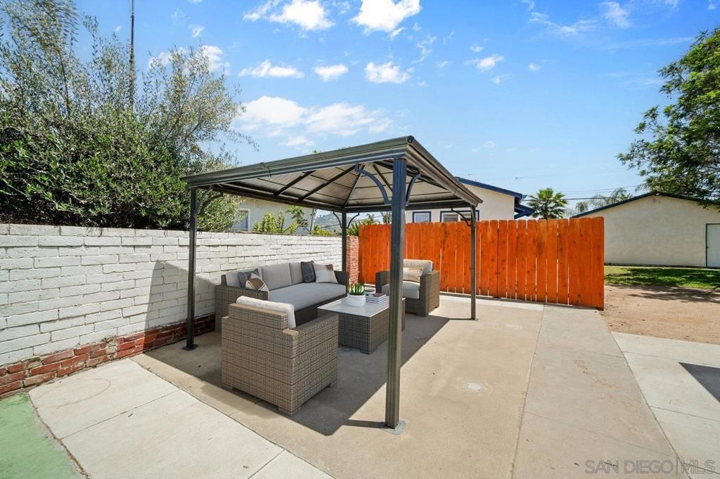 listing image 130723316228958727338