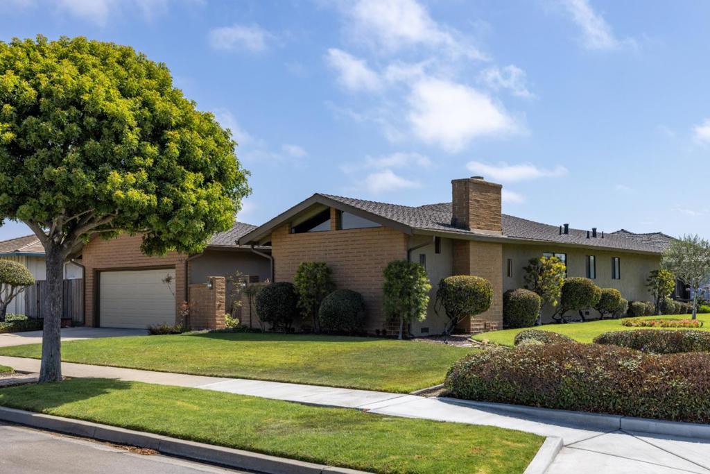 981 Sierra Madre Drive