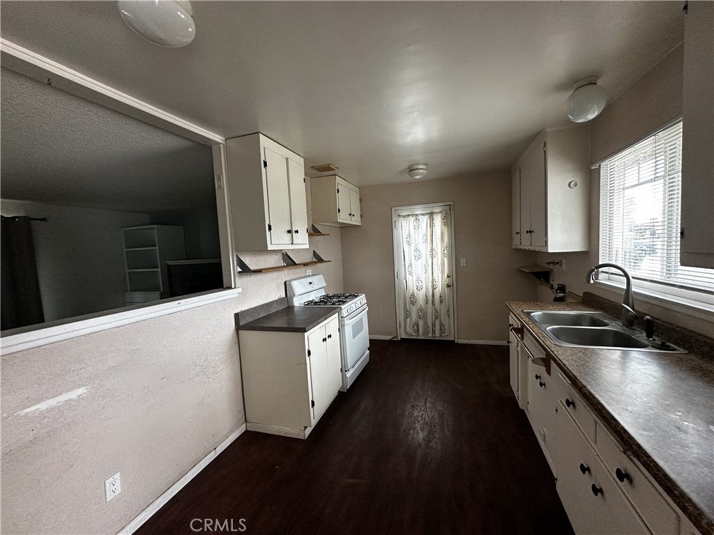 10324 Lorinda