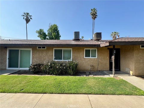 Photo of 357 N Vermont Avenue, Glendora, CA 91741 (MLS # CV26128626)