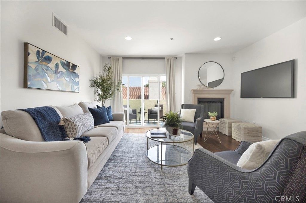 Photo of 1726 S Bentley Avenue #PH3, Los Angeles, CA 90025 (MLS # OC26081582)