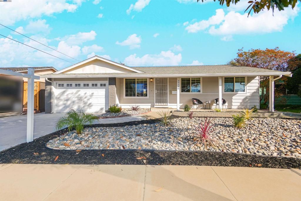 Photo of 39580 Eric St St, Fremont, CA 94538 (MLS # 41118276)
