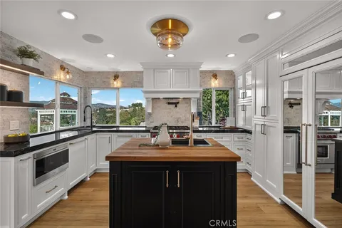 266 S Via Montanera, Anaheim Hills, CA 92807 - MLS#: PW25254972