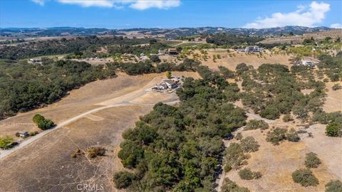 Tiny photo for 350 Robles Road, Paso Robles, CA 93446 (MLS # SC25217476)