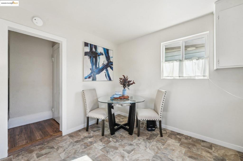 EAST LAKE - Residential