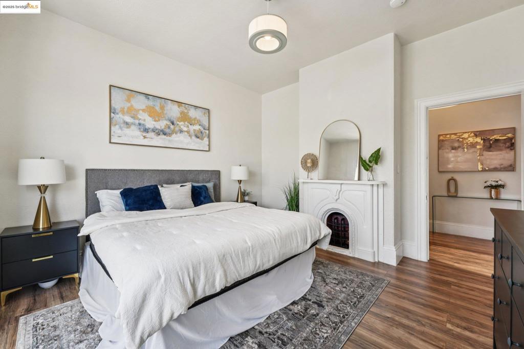 EAST LAKE - Residential