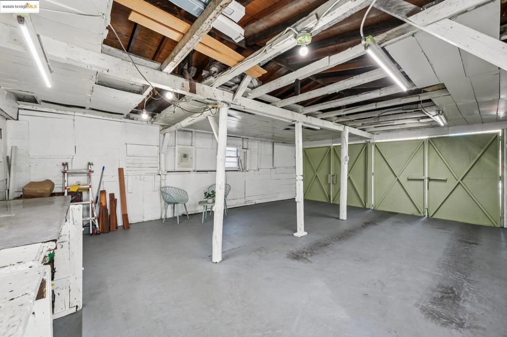 EAST LAKE - Residential