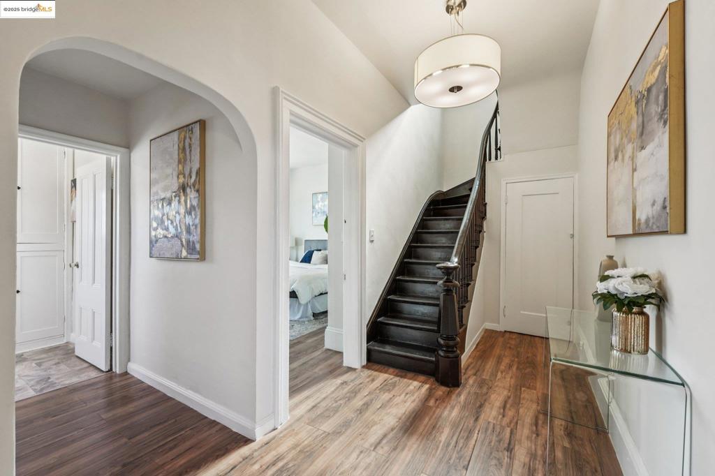 EAST LAKE - Residential