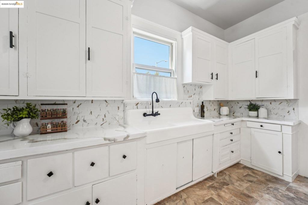 EAST LAKE - Residential