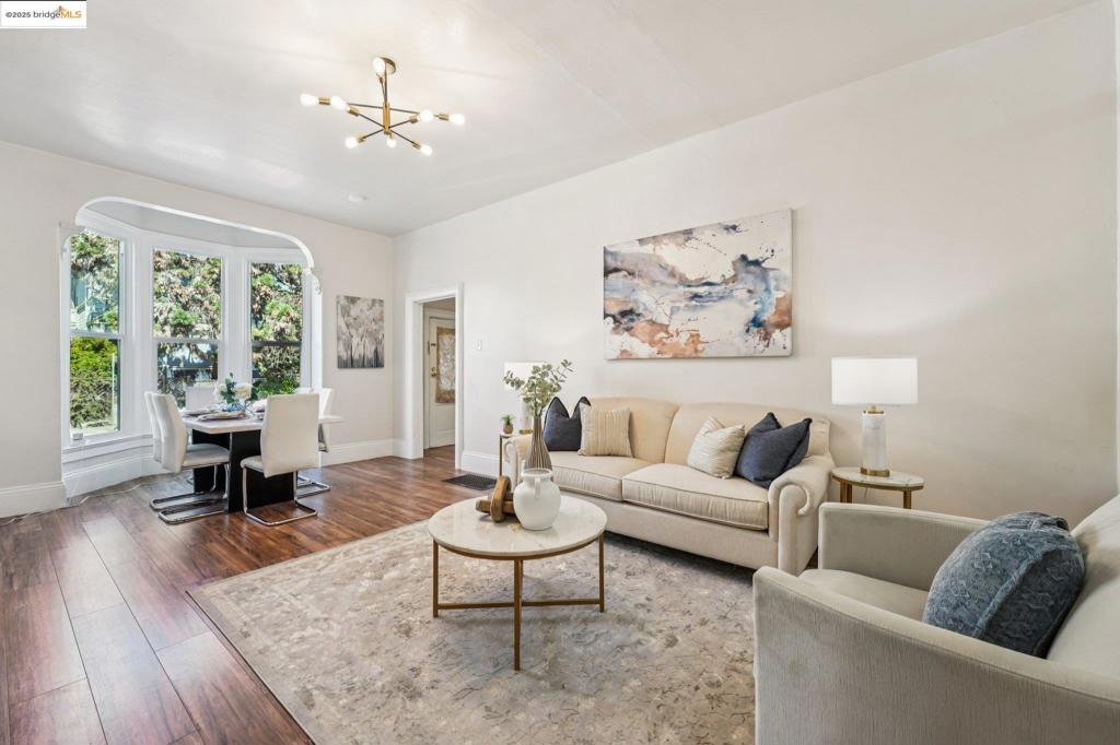 EAST LAKE - Residential