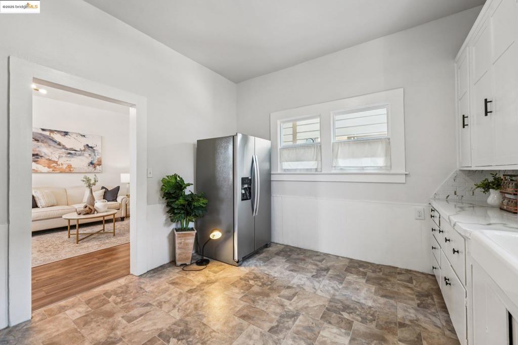 EAST LAKE - Residential