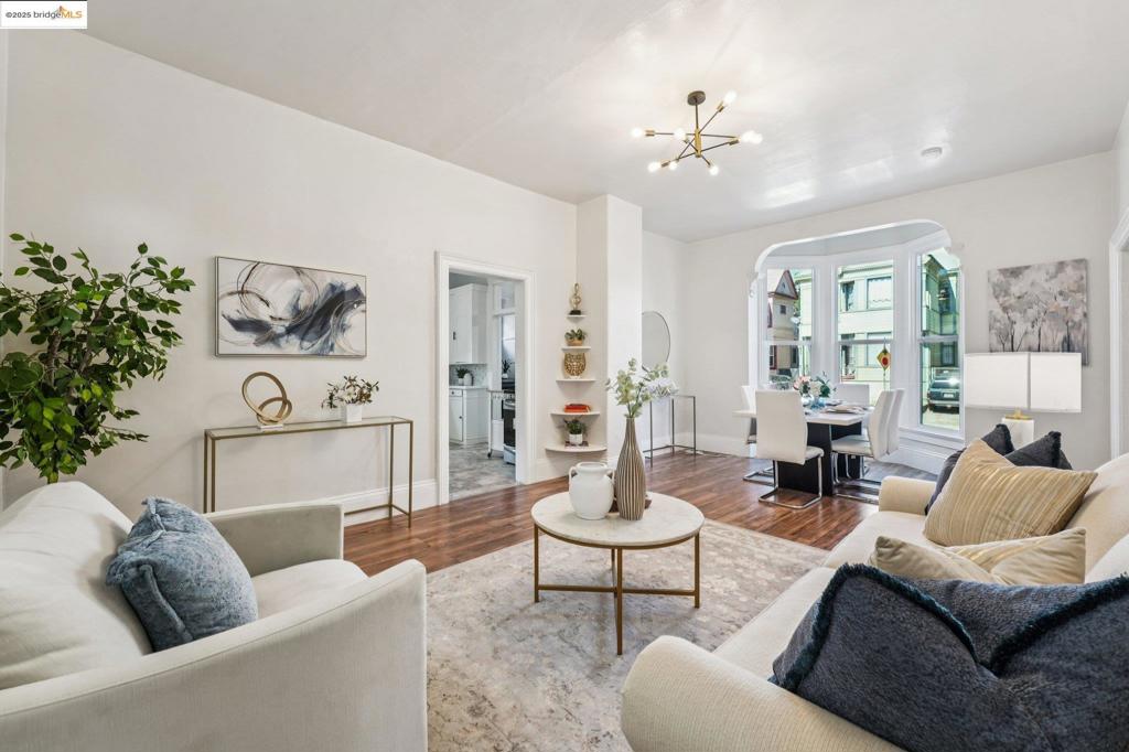 EAST LAKE - Residential