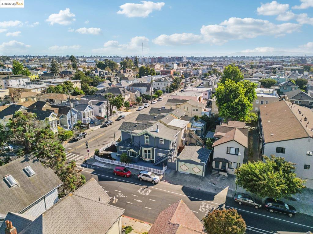 EAST LAKE - Residential