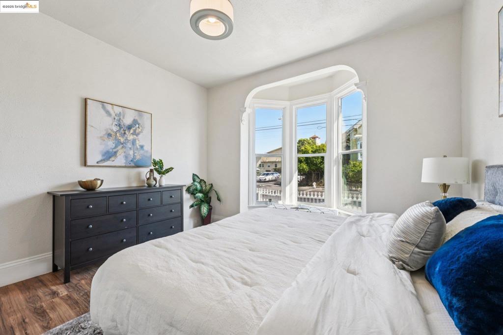 EAST LAKE - Residential