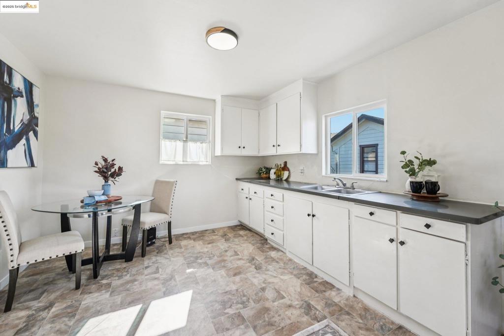 EAST LAKE - Residential