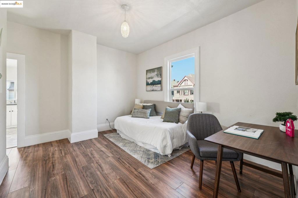 EAST LAKE - Residential