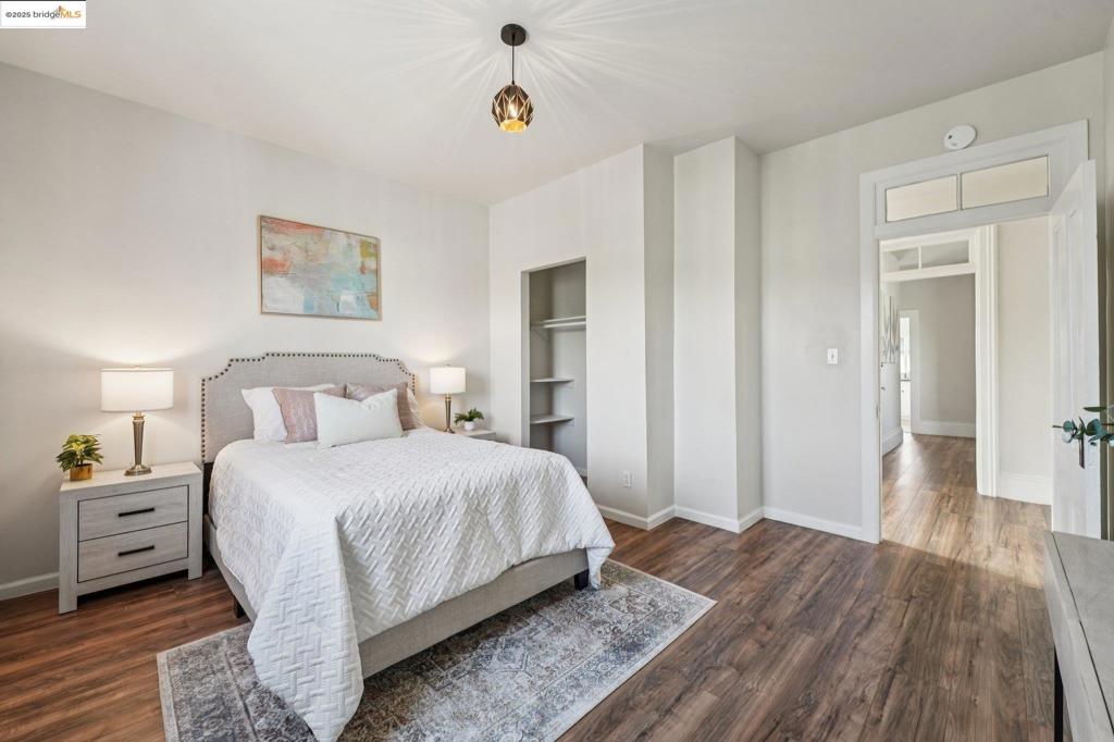 EAST LAKE - Residential