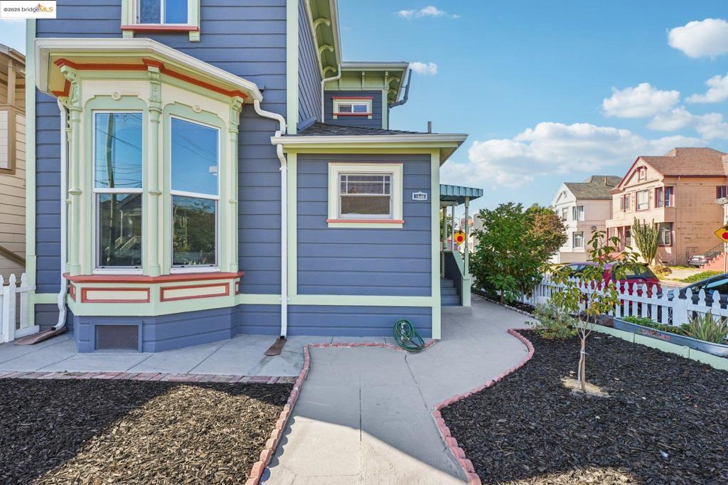 EAST LAKE - Residential