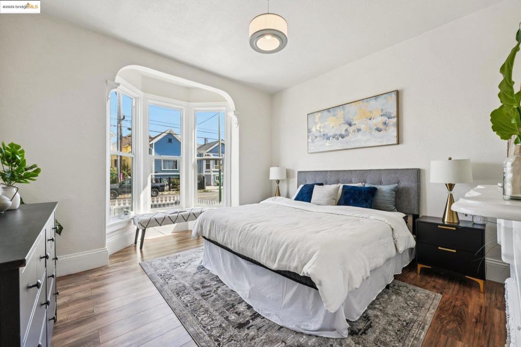 EAST LAKE - Residential