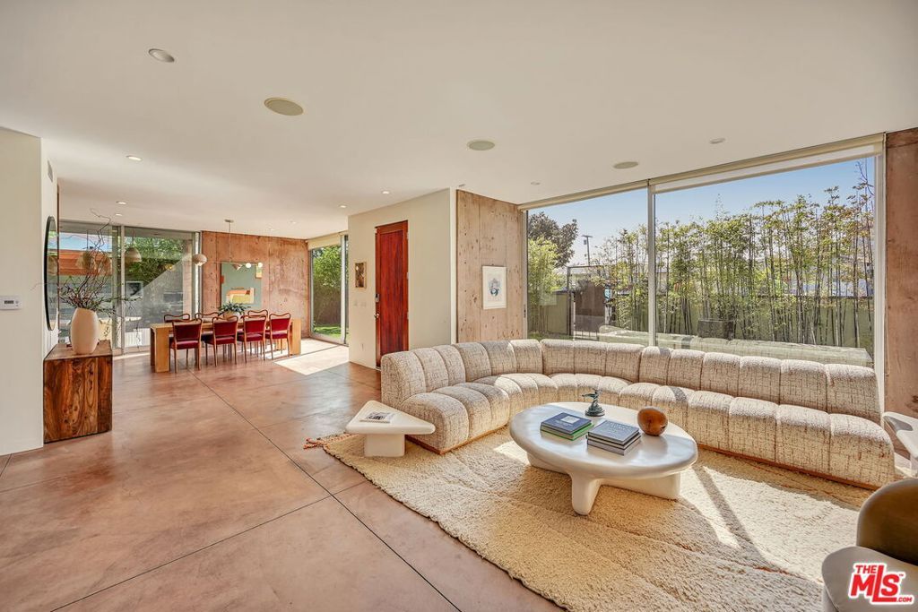 Photo of 2324 Boone Avenue, Venice, CA 90291 (MLS # 26635779)