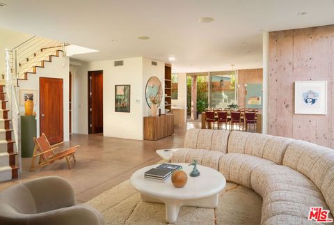 Photo of 2324 Boone Avenue, Venice, CA 90291 (MLS # 26635779)