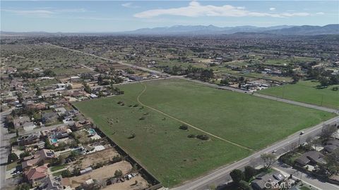 Photo of 45 W Stw (Pav) Vic, Quartz Hill, CA 93536 (MLS # SR25280317)