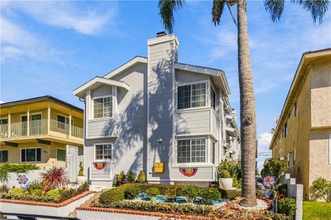 Photo of 934 W 26th ST #1, San Pedro, CA 90731 (MLS # SB26210454)