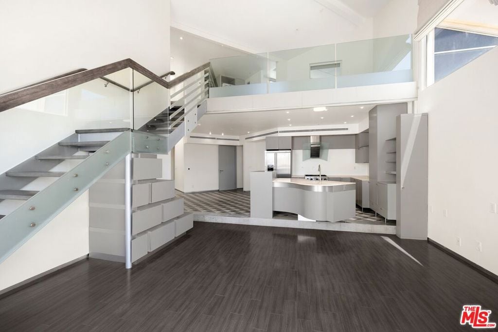 235 Main Street 316