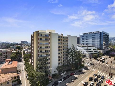 Photo of 321 S San Vicente Boulevard #101, Los Angeles, CA 90048 (MLS # 25582679) Photo of 321 S San Vicente Boulevard #101, Los Angeles, CA 90048 (MLS # 25582679)