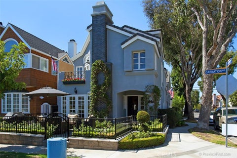 Photo of 441 Carnation Avenue, Corona Del Mar, CA 92625 (MLS # NP26179193)