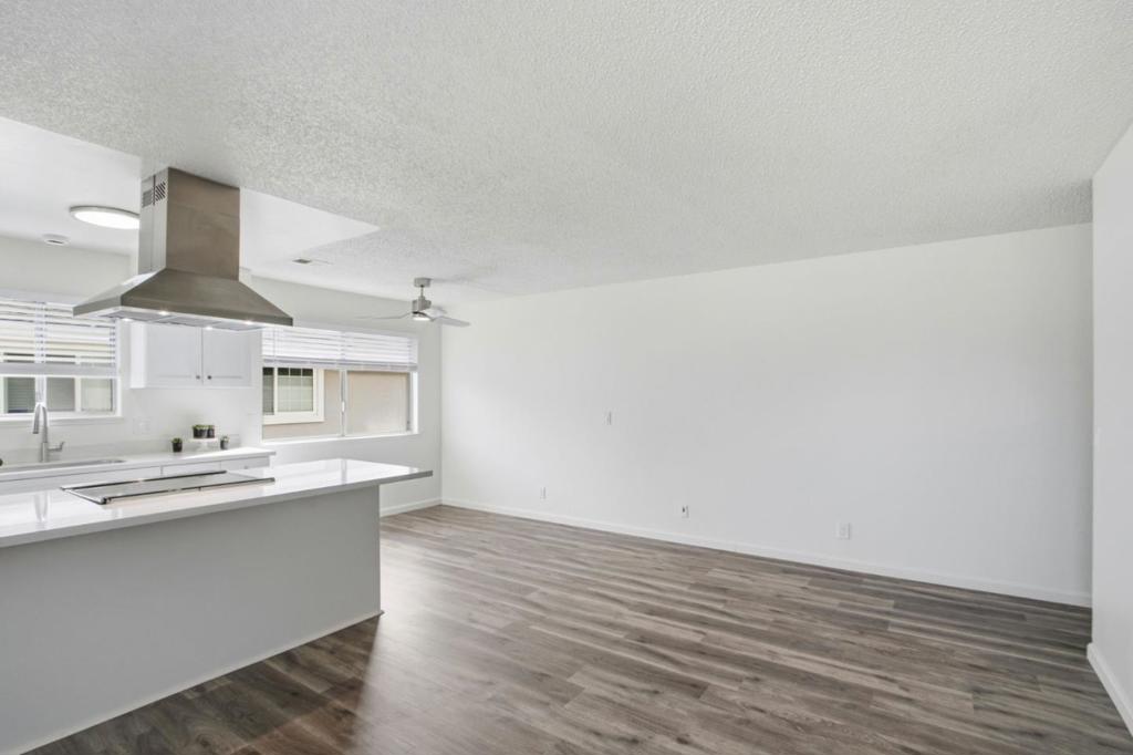 2323 Samaritan Drive 4