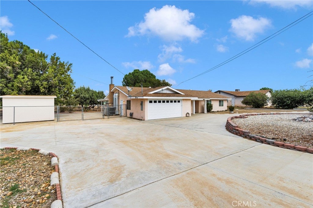 17392 Poplar