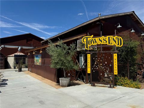 Photo of 22092 US Highway 18, Apple Valley, CA 92307 (MLS # HD25272080)