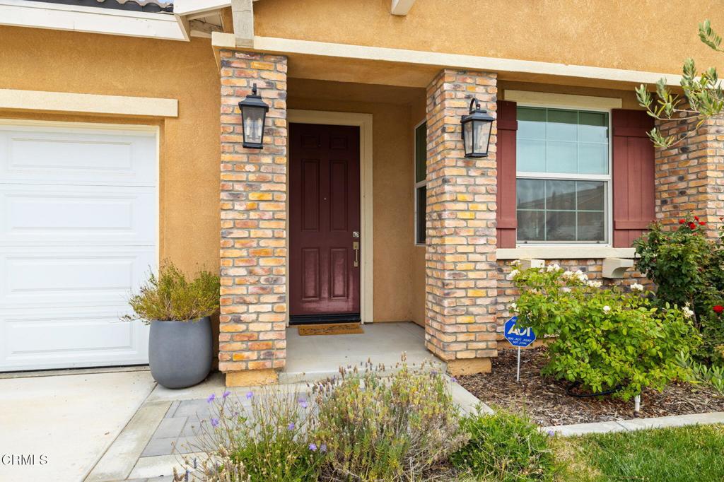 2123 Helconia Court