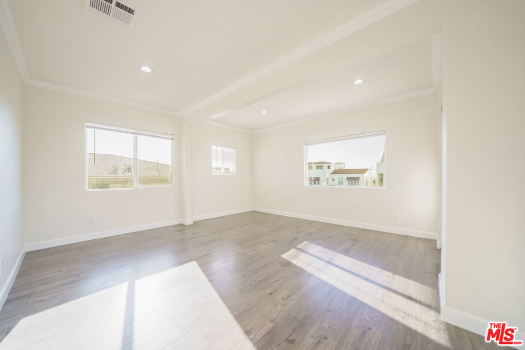 136 N Rampart Boulevard