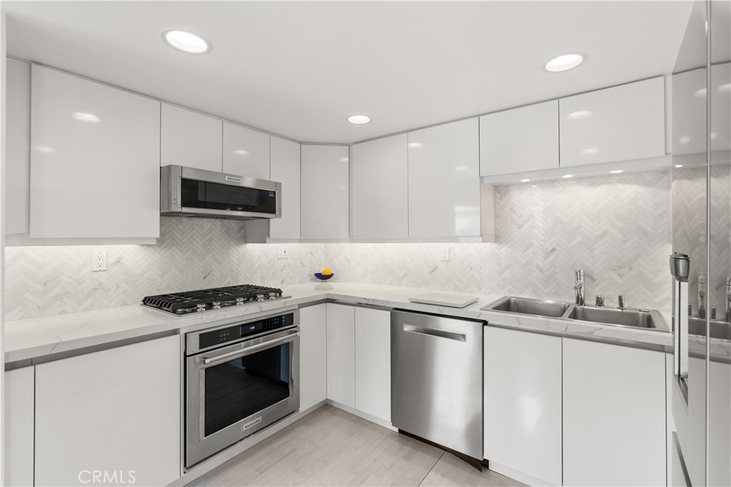 Properties 239 61st Street